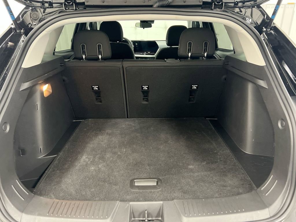 Used 2024 Chevrolet Trax LS w/ LS Convenience Package image 23