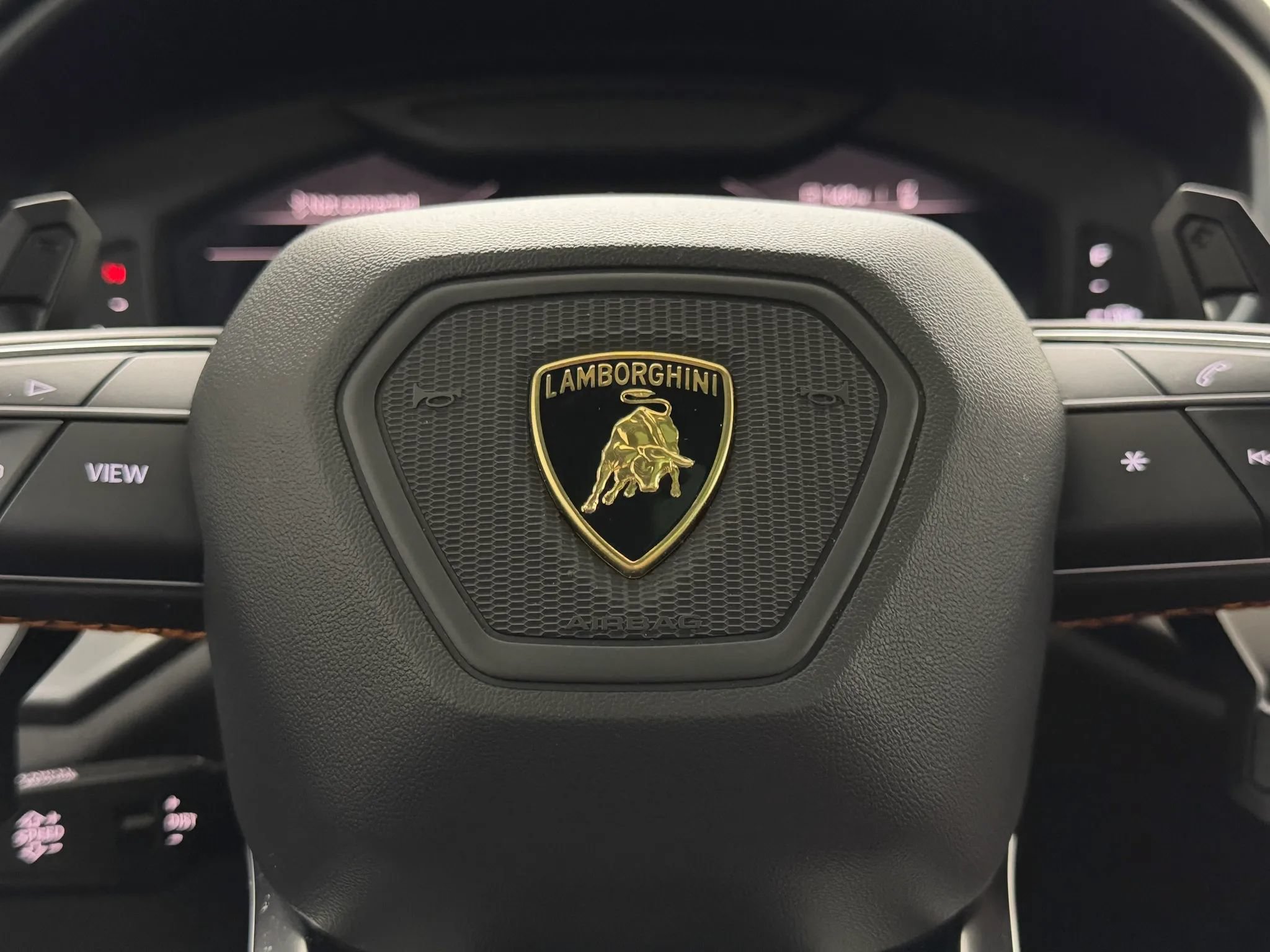 Used 2022 Lamborghini Urus AWD/4WD image 73