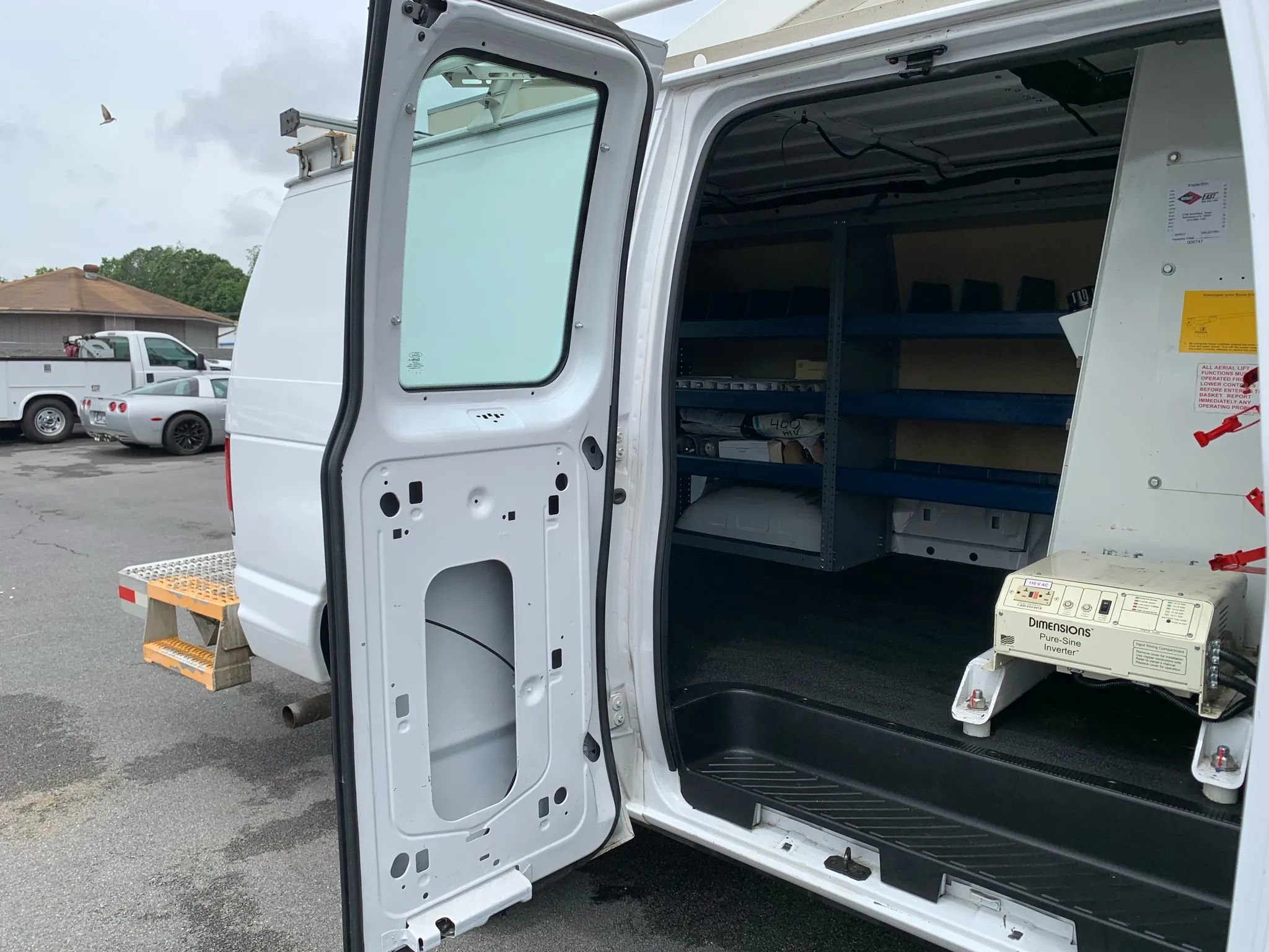 Used 2013 Ford E-350 and Econoline 350 Super Duty image 27