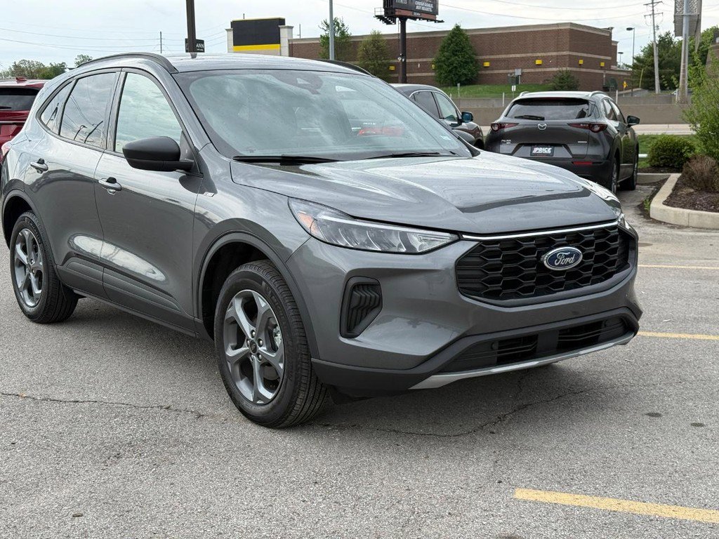 Used 2025 Ford Escape ST-Line AWD/4WD image 9