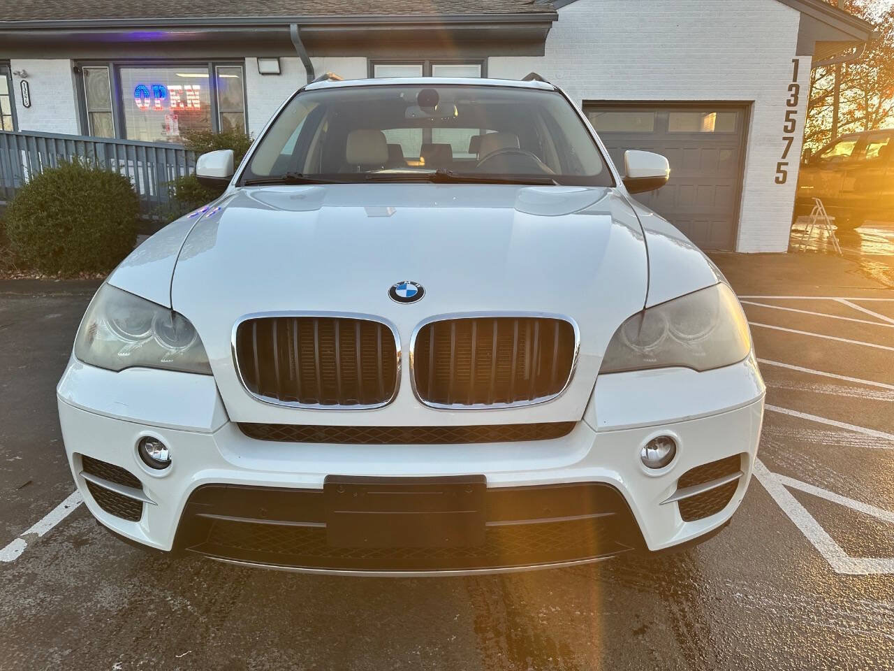 Used 2012 BMW X5 xDrive35i AWD/4WD image 3