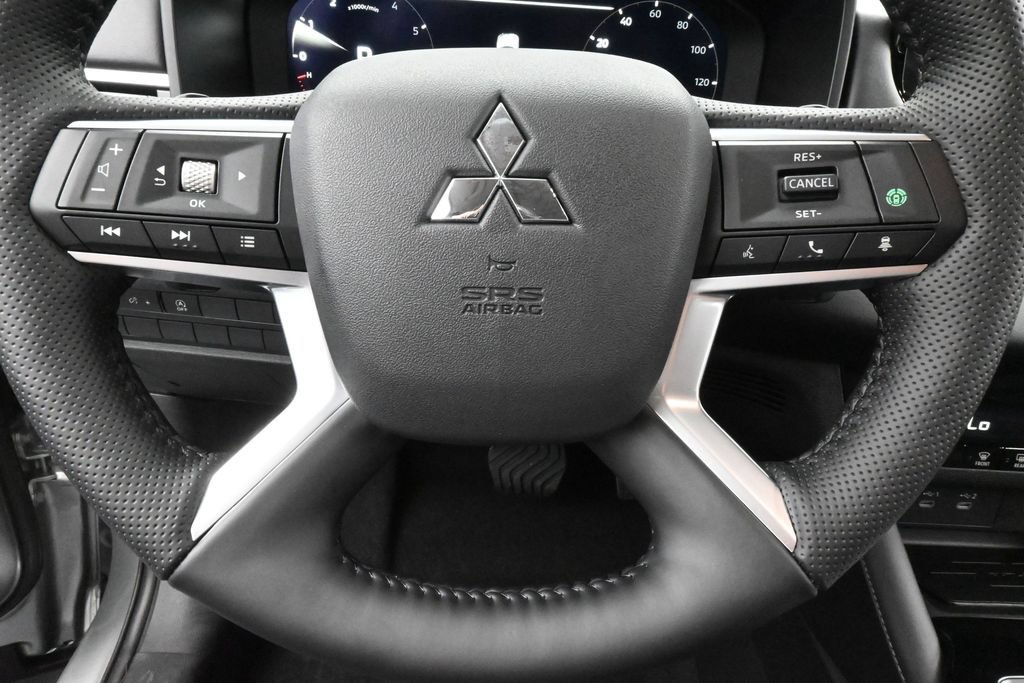 New 2026 Mitsubishi Outlander SE FWD image 38
