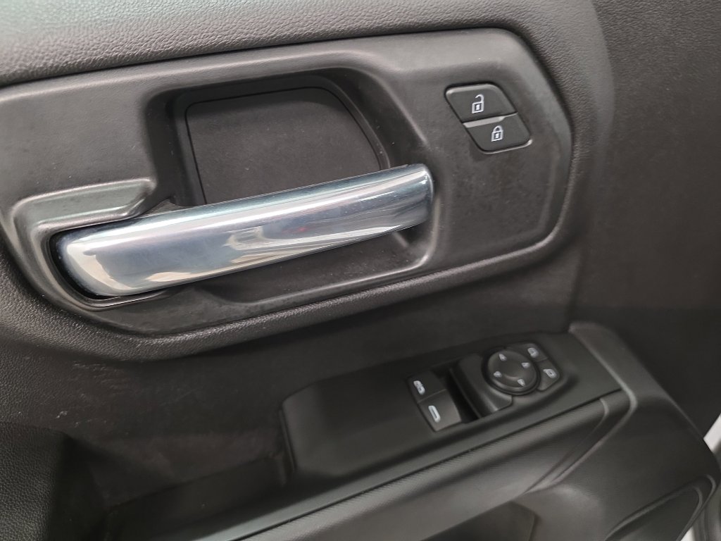 Used 2025 Chevrolet Silverado 1500 W/T RWD image 15