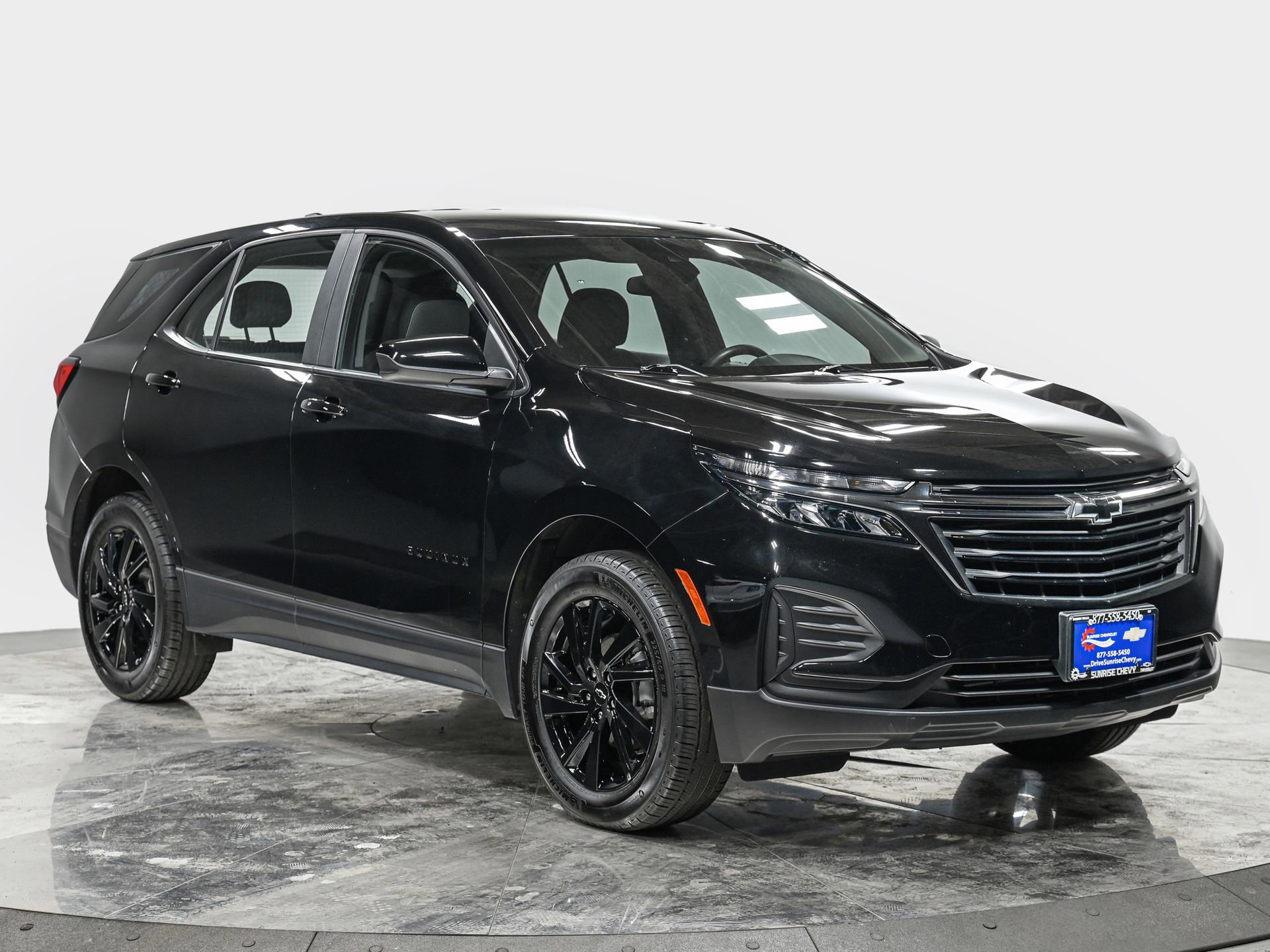 Used 2023 Chevrolet Equinox LS w/ Midnight Edition image 11