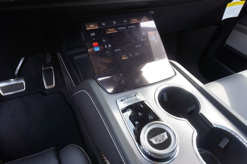 New 2026 Cadillac Vistiq Luxury AWD/4WD image 19
