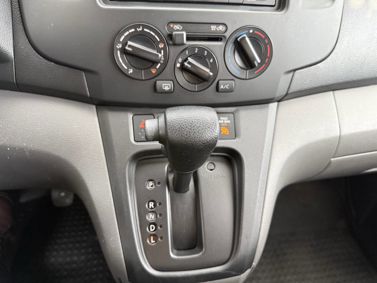 Used 2018 Nissan NV200 S w/ Back Door Glass Package image 23