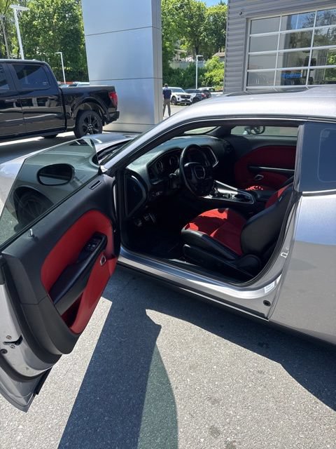 Used 2017 Dodge Challenger R/T Scat Pack RWD image 14