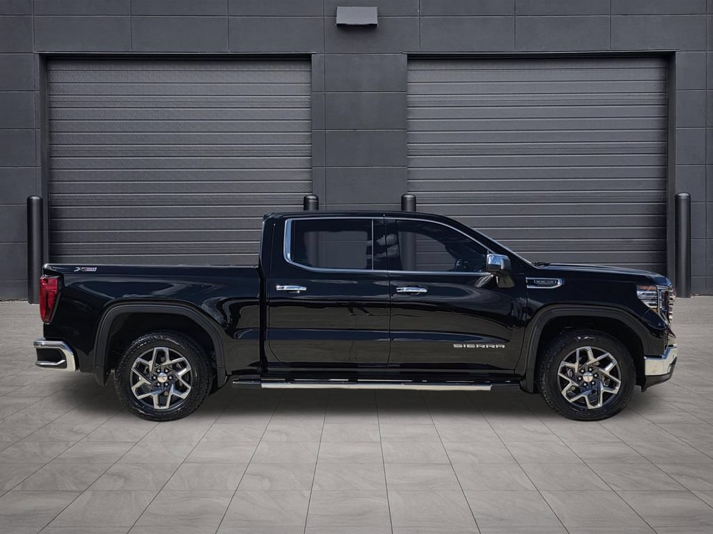 Used 2024 GMC Sierra 1500 SLT w/ SLT Premium Plus Package AWD/4WD image 4