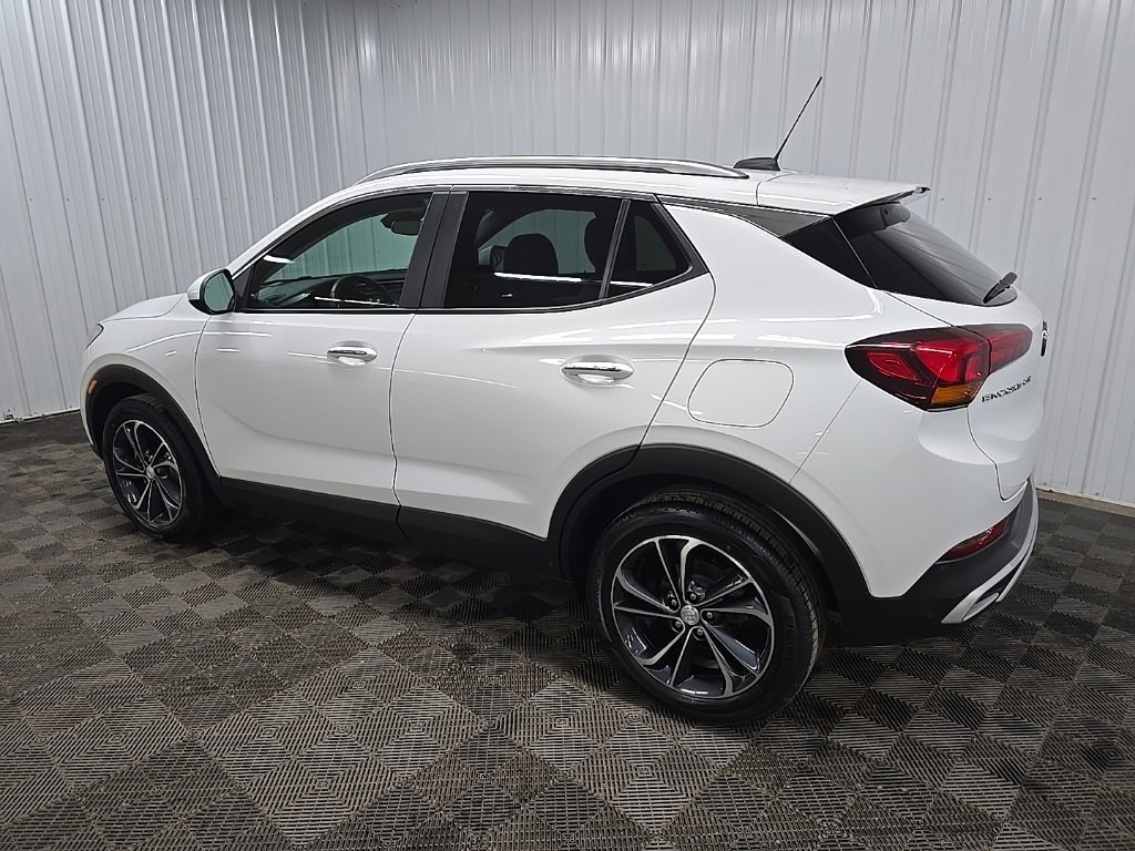 Used 2022 Buick Encore GX Select image 4