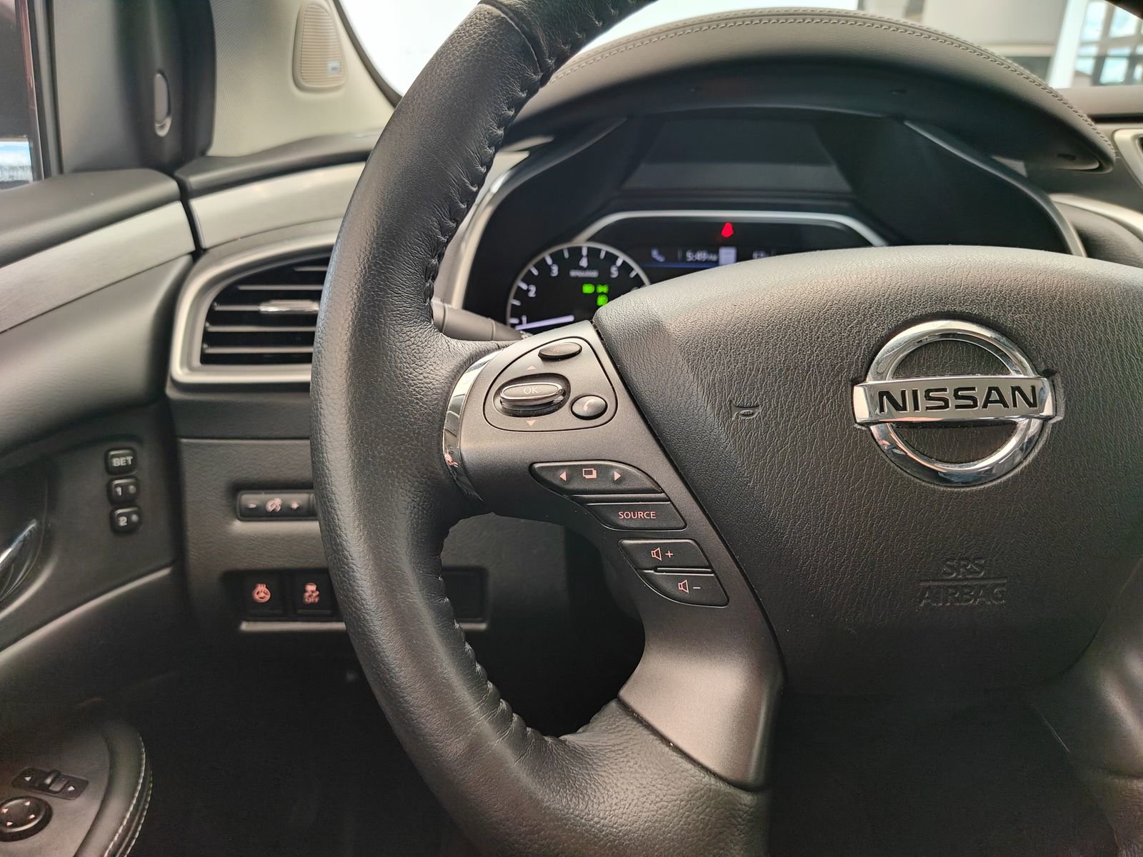 Used 2020 Nissan Murano SL AWD/4WD image 10