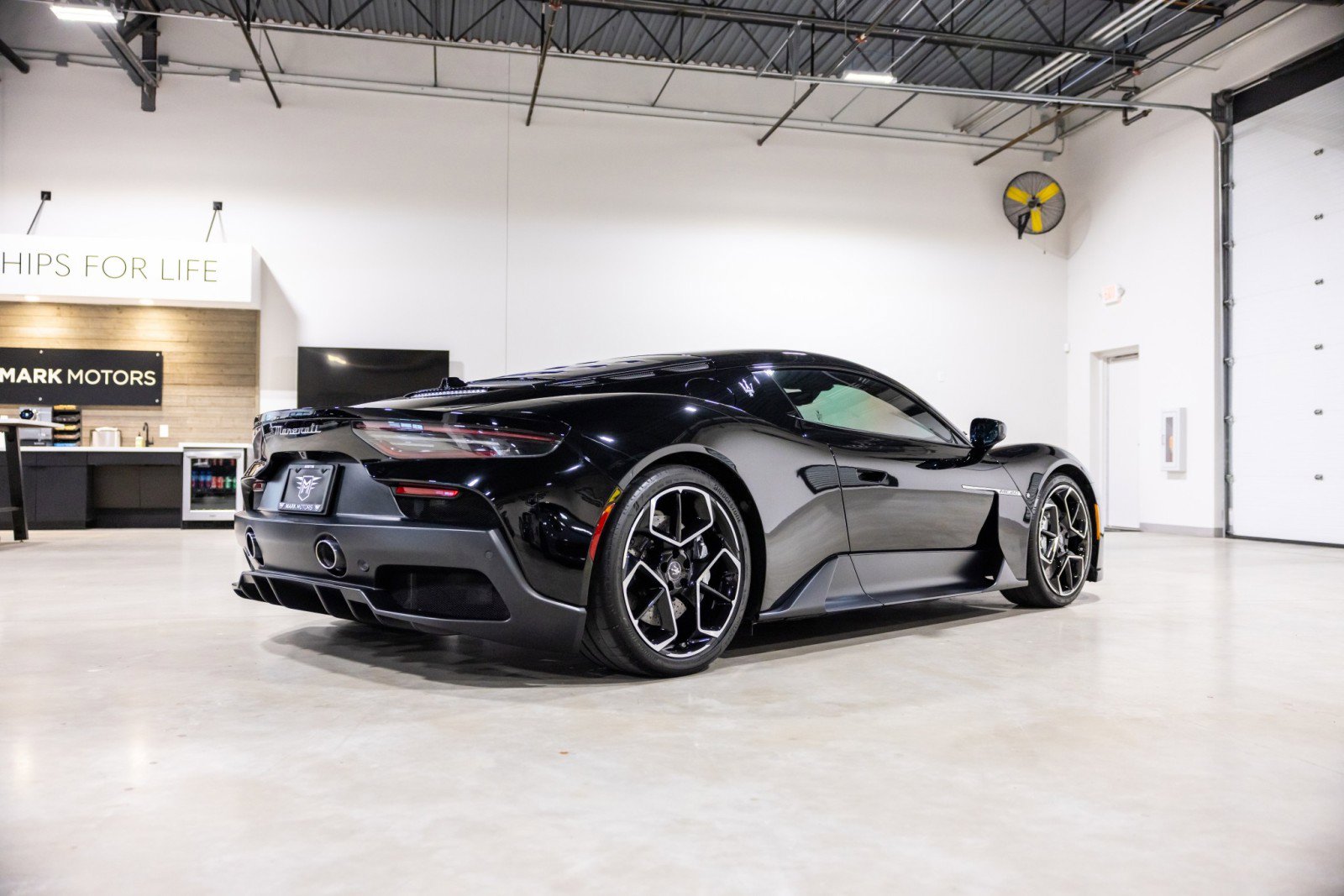 Used 2022 Maserati MC20 Coupe RWD image 4