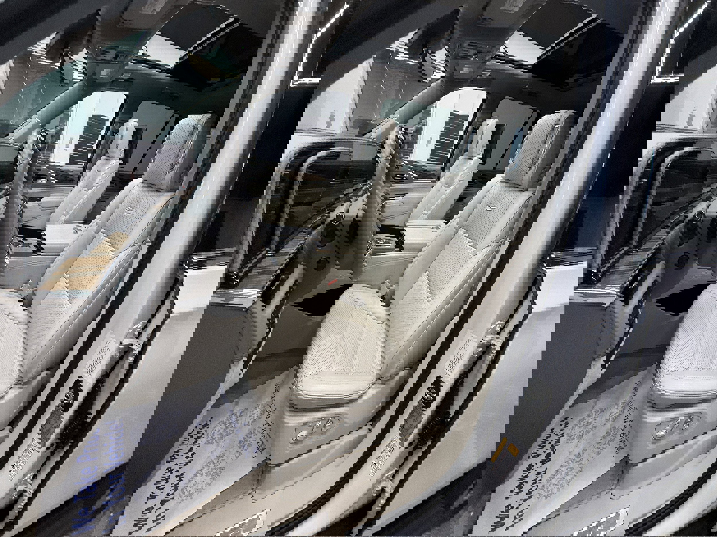 Used 2023 Cadillac Escalade Premium Luxury Platinum AWD/4WD image 16