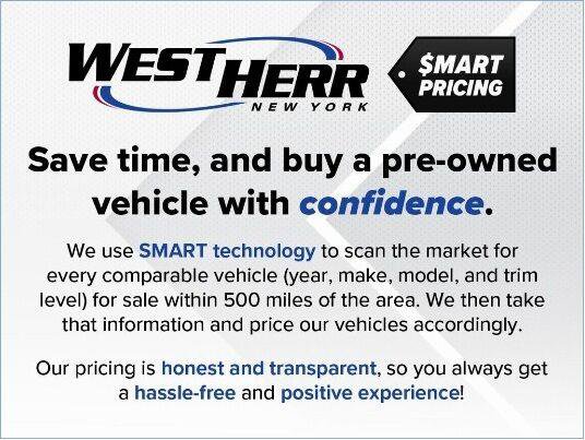 Used 2023 Chevrolet Traverse Premier AWD/4WD image 51
