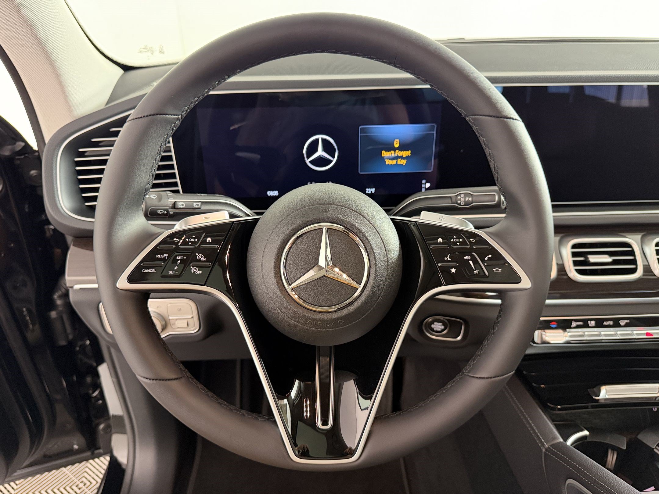 New 2026 Mercedes-Benz GLE 450e 4MATIC image 11