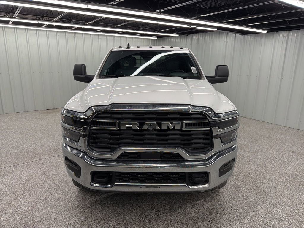 New 2026 RAM 3500 4x4 Crew Cab DRW image 2