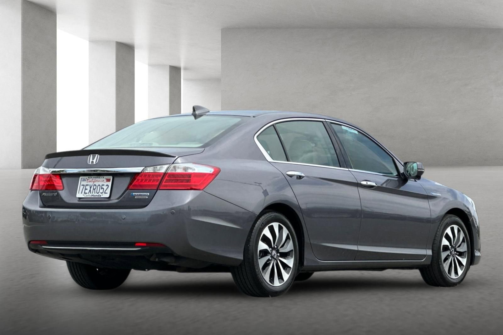 Used 2014 Honda Accord Touring image 4