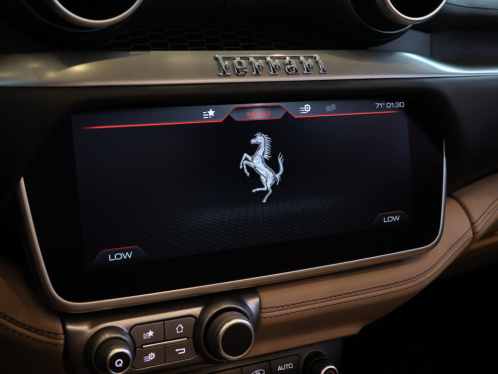 Certified 2019 Ferrari Portofino RWD image 92