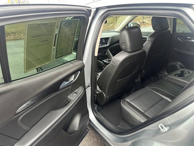 Used 2023 Buick Envision Essence image 30