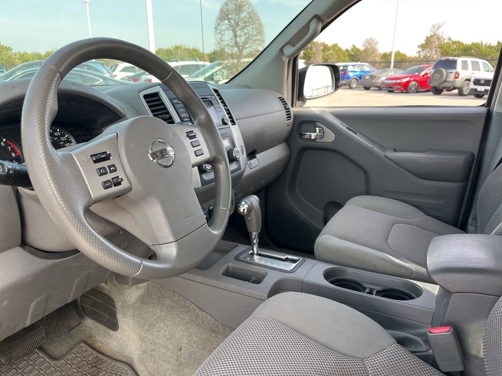 Used 2015 Nissan Frontier SV w/ SV Value Truck Package image 17