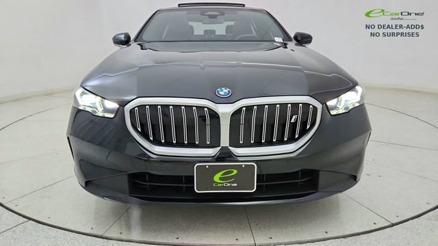 Used 2024 BMW i5 eDrive40i w/ Convenience Package RWD image 13