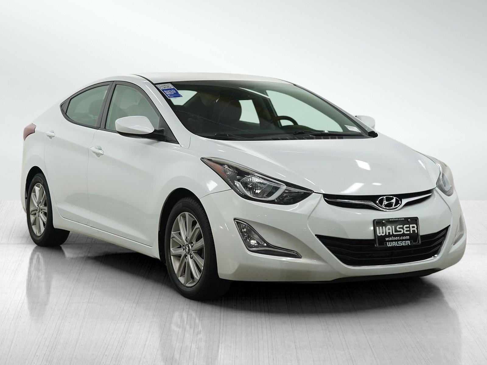 Used 2015 Hyundai Elantra SE w/ Option Group 02 FWD image 7
