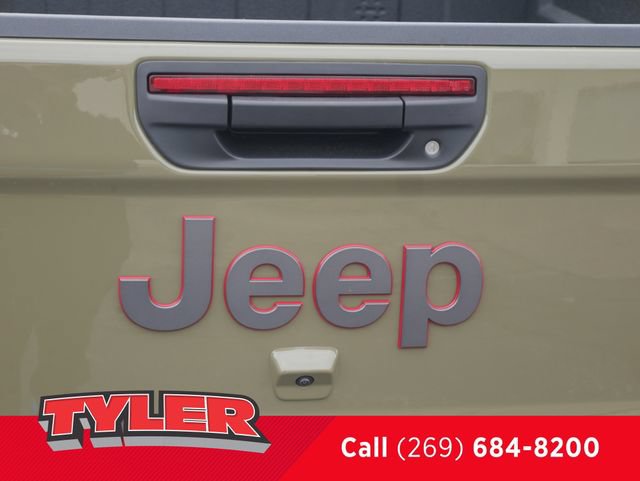 New 2026 Jeep Gladiator Rubicon w/ Steel Power Dome Hood Package AWD/4WD image 16