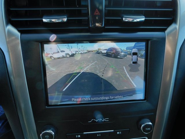 Used 2020 Ford Fusion SE image 29