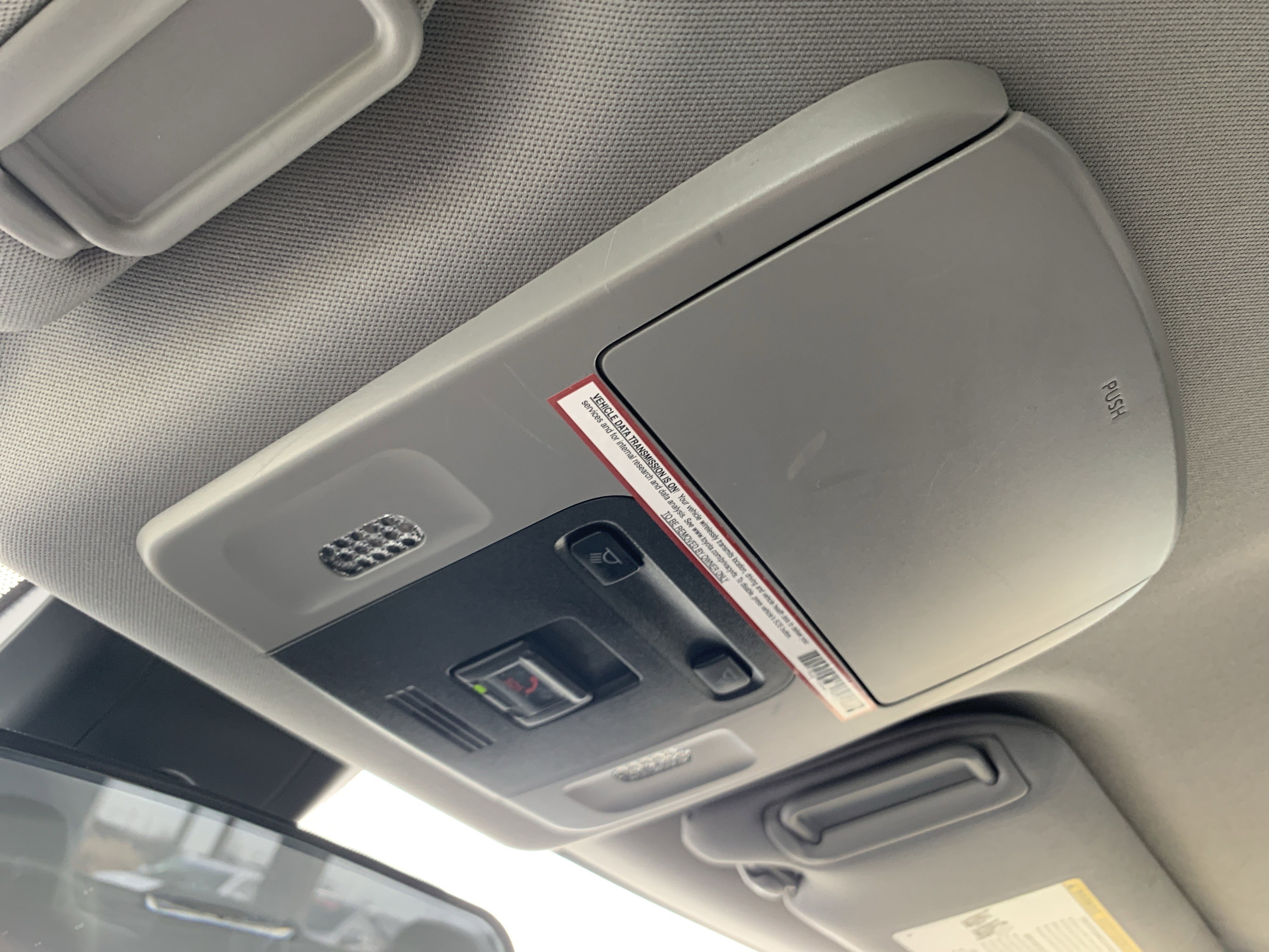 Used 2020 Toyota Camry LE image 28