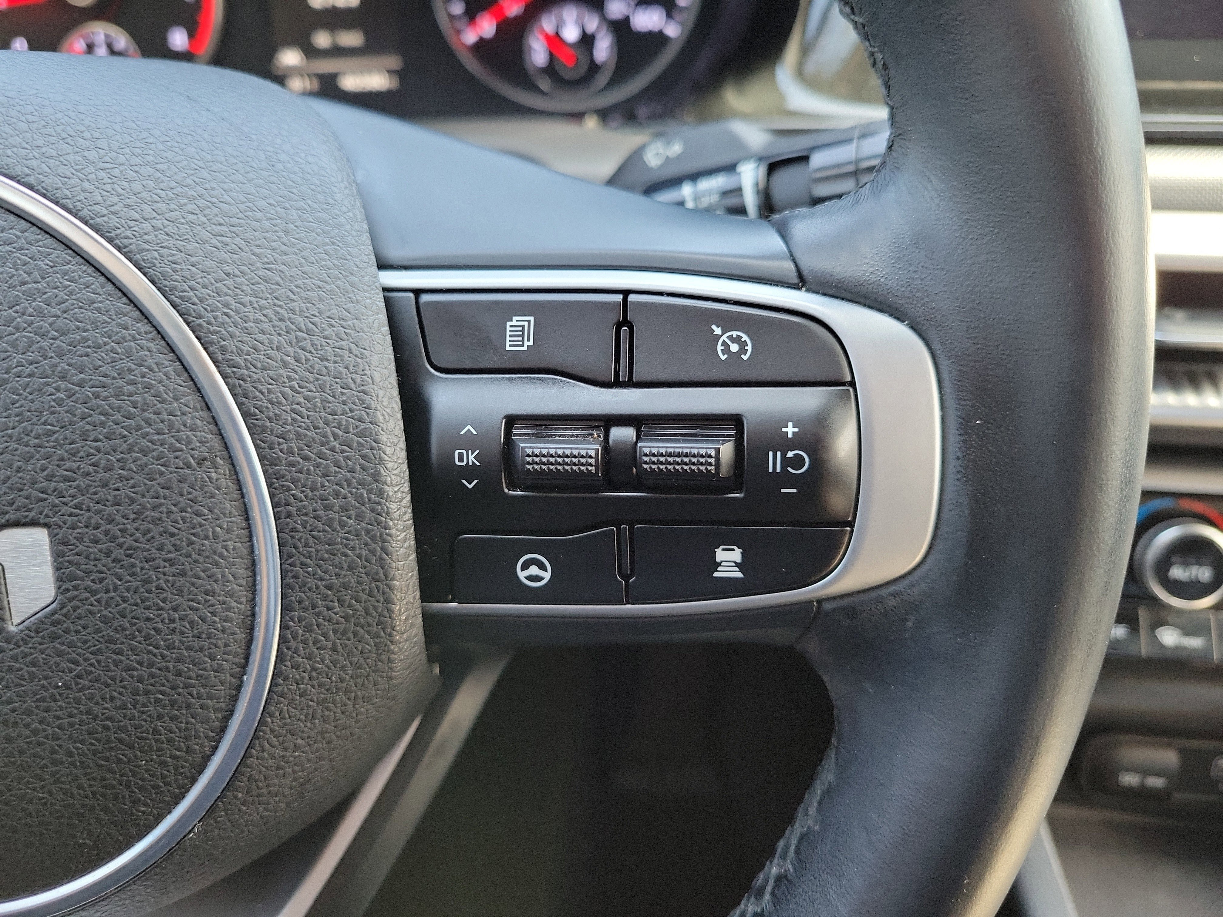 Certified 2024 Kia K5 GT-Line image 28