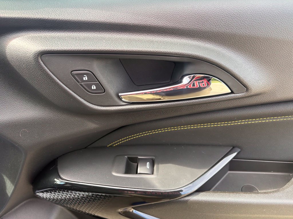 Used 2024 Chevrolet Trax ACTIV w/ Sunroof Package FWD image 29
