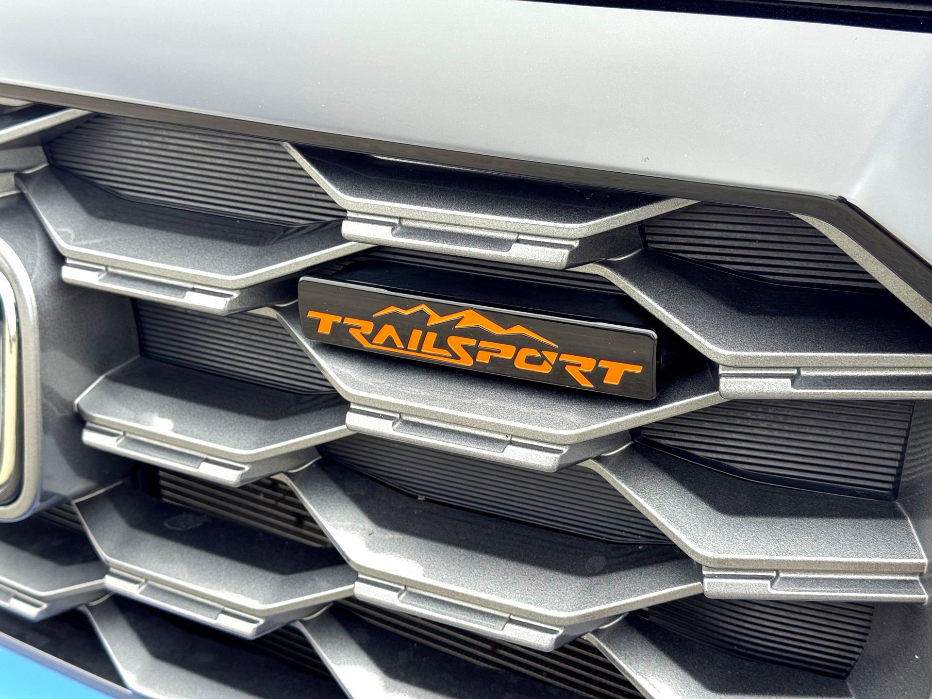 Used 2025 Honda Passport TrailSport image 3