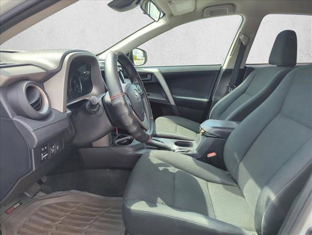 Used 2017 Toyota RAV4 LE image 13