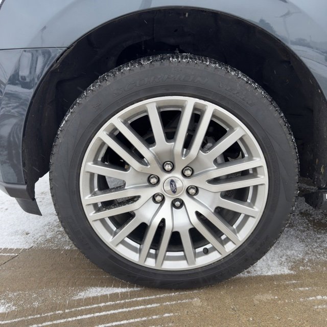 Used 2024 Ford Expedition Max Limited image 9