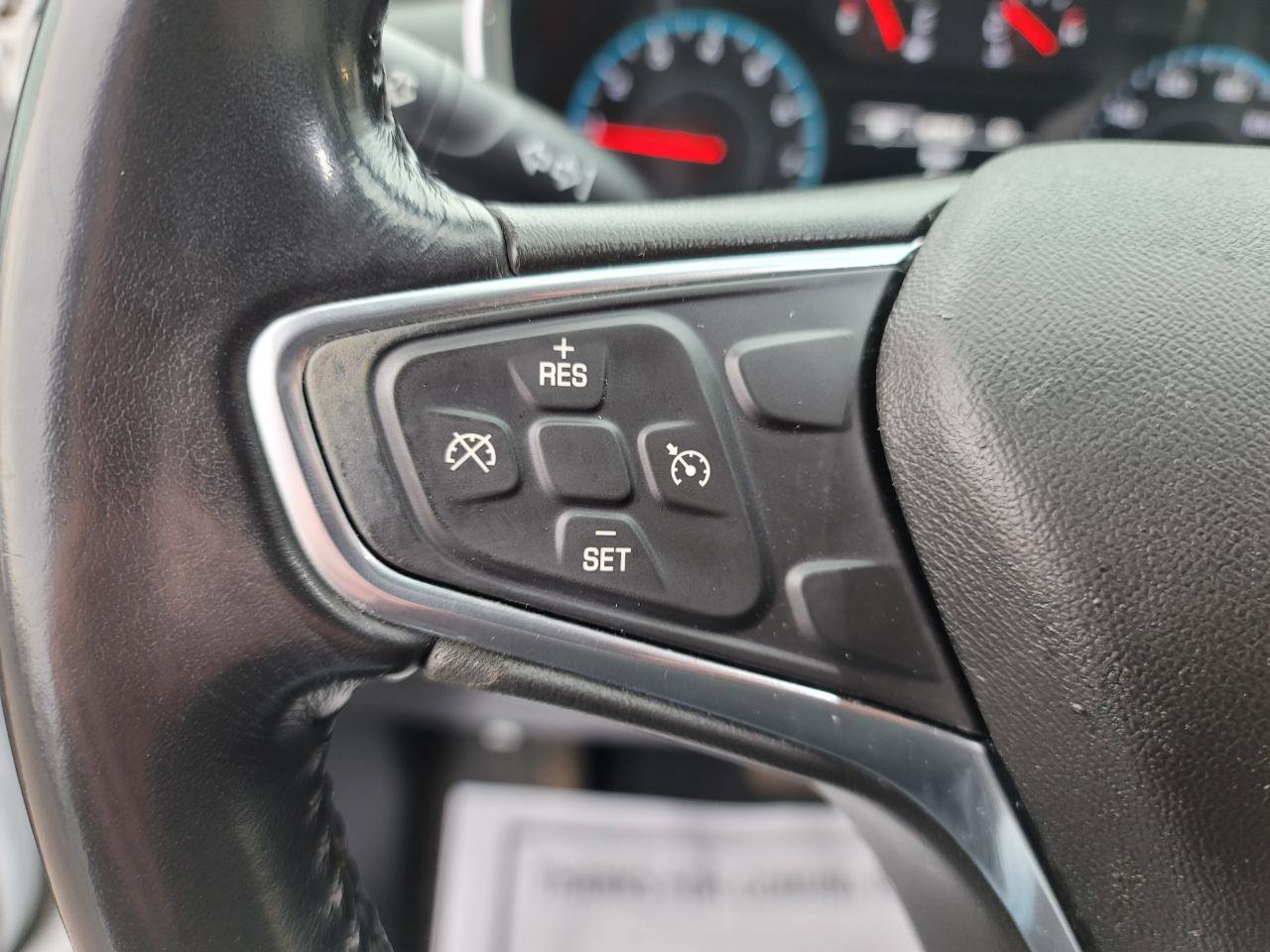 Used 2018 Chevrolet Equinox LT image 15