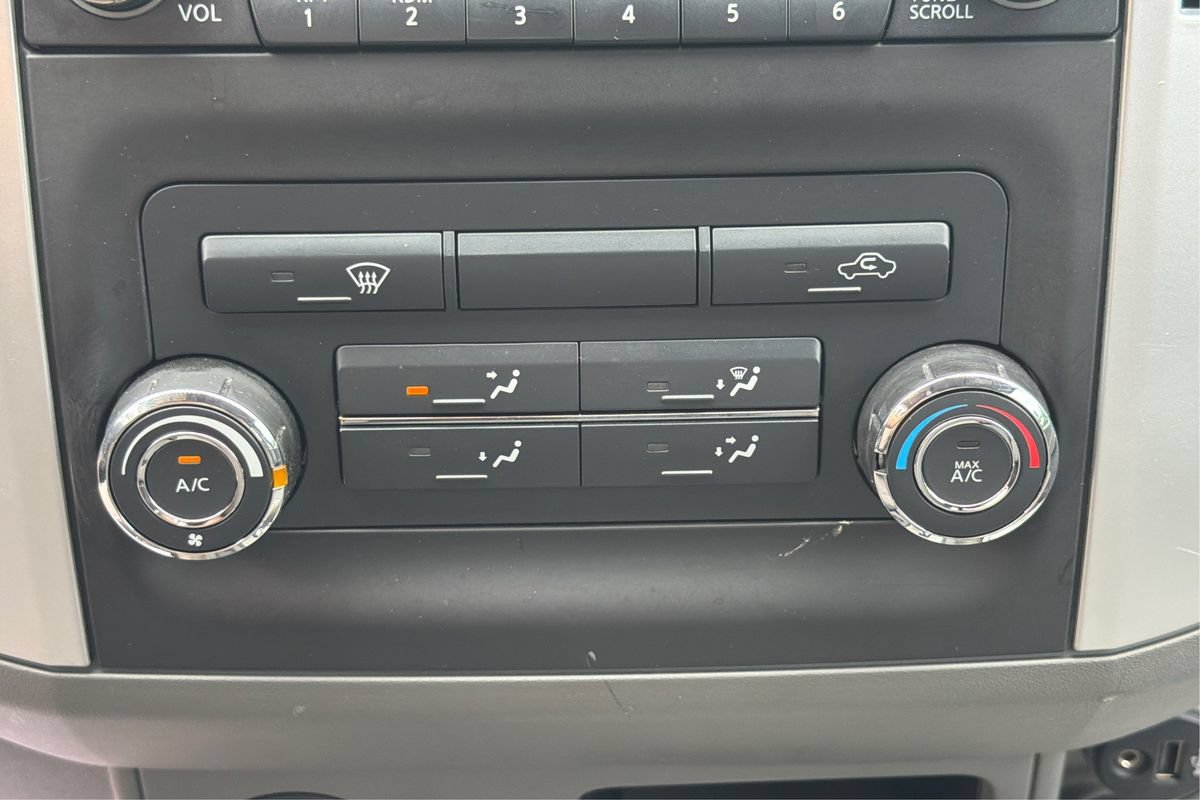 Used 2018 Nissan Frontier SV RWD image 29