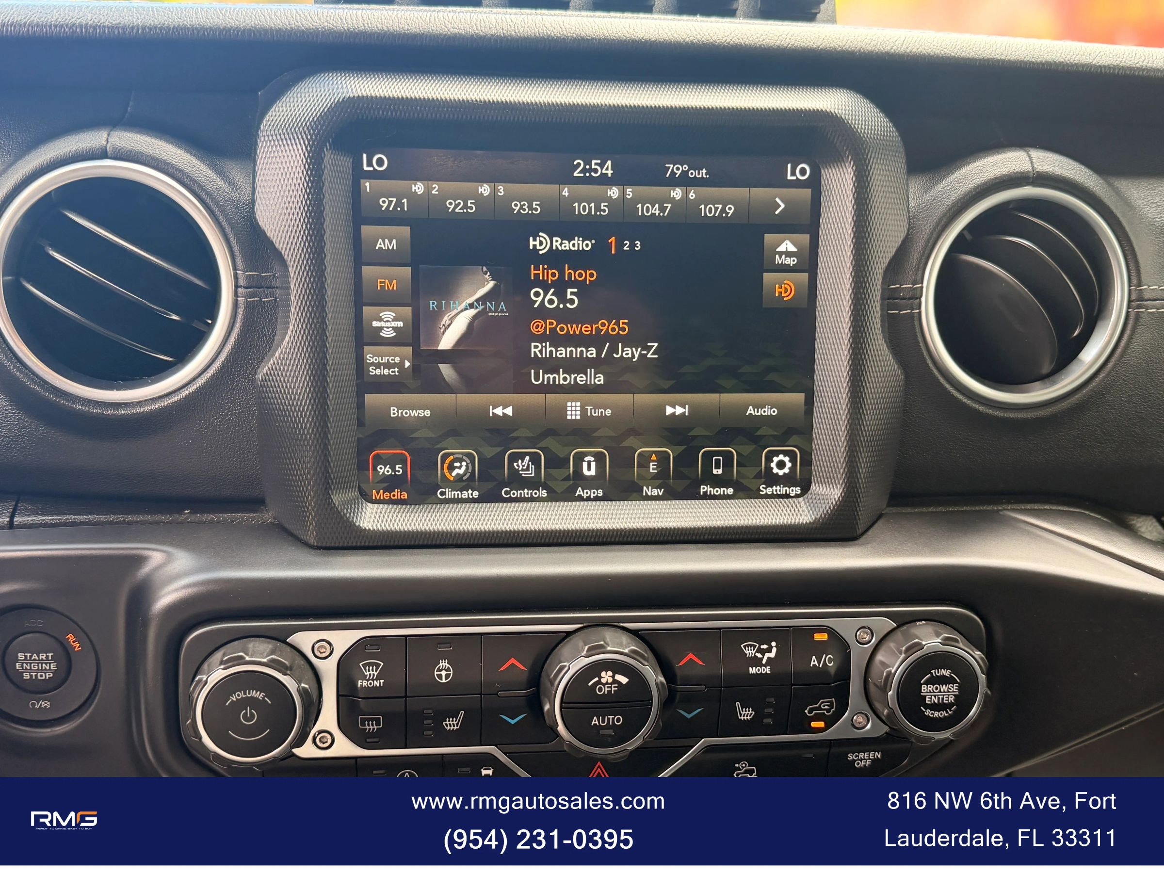 Used 2020 Jeep Gladiator Overland AWD/4WD image 24