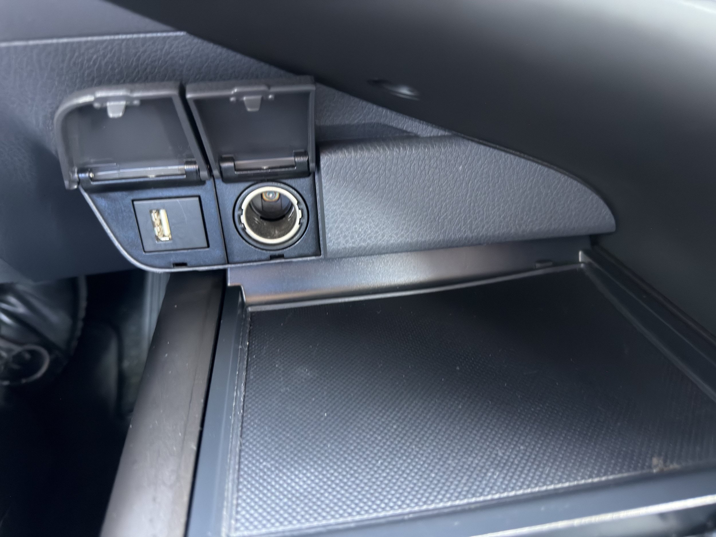 Used 2024 Toyota Camry LE FWD image 36