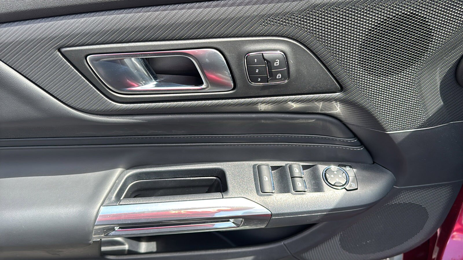 Used 2025 Ford Mustang GT Premium RWD image 14