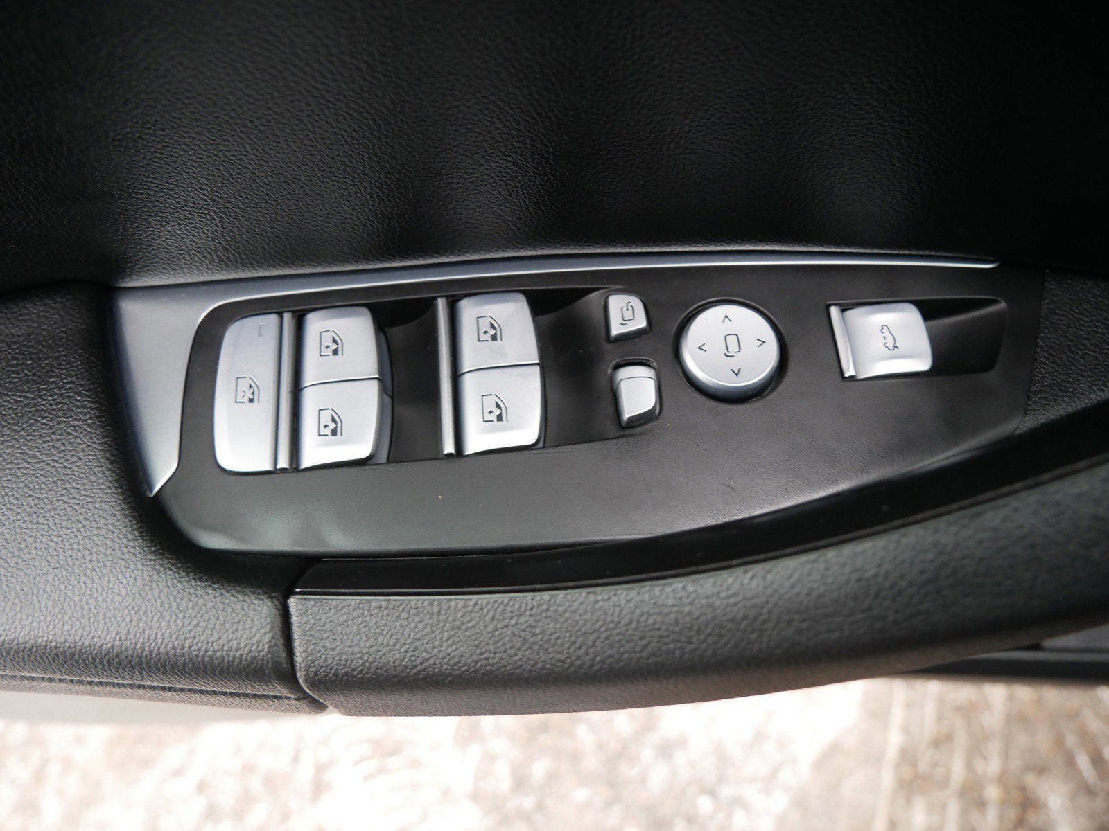 Used 2023 BMW X3 xDrive30i w/ Convenience Package image 16