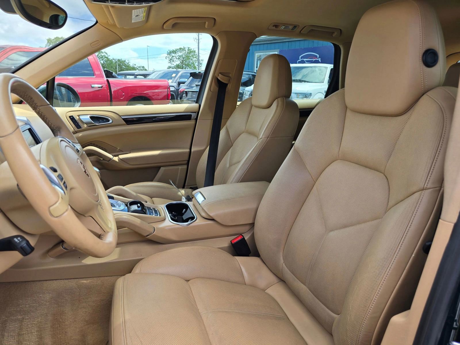 Used 2014 Porsche Cayenne AWD/4WD image 22