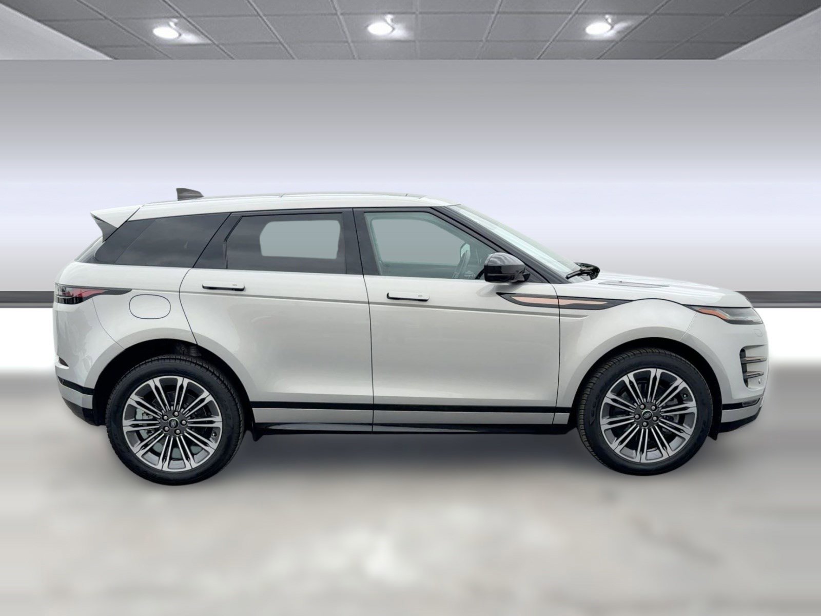 Used 2024 Land Rover Range Rover Evoque Dynamic SE image 6