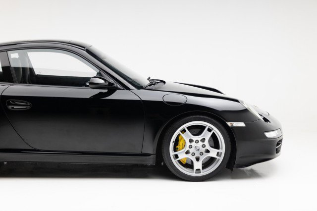 Used 2005 Porsche 911 Carrera S image 23