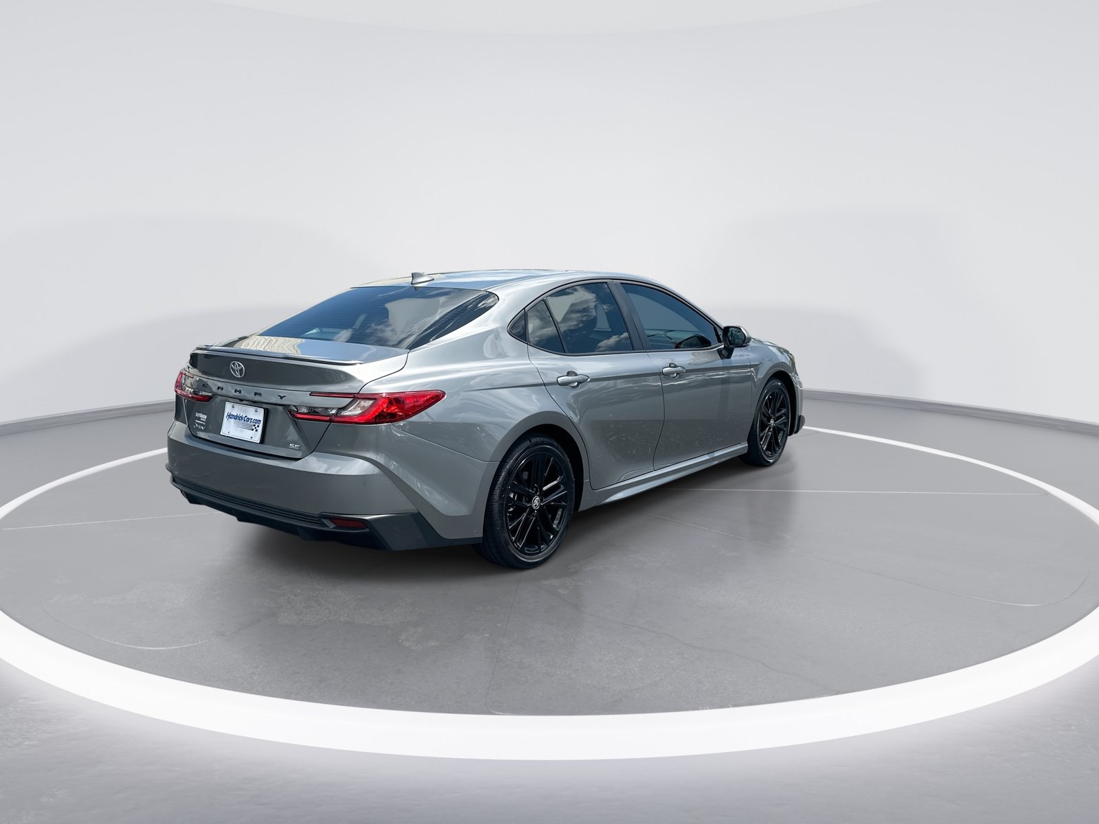 Used 2026 Toyota Camry SE w/ Multimedia Upgrade Package FWD image 9