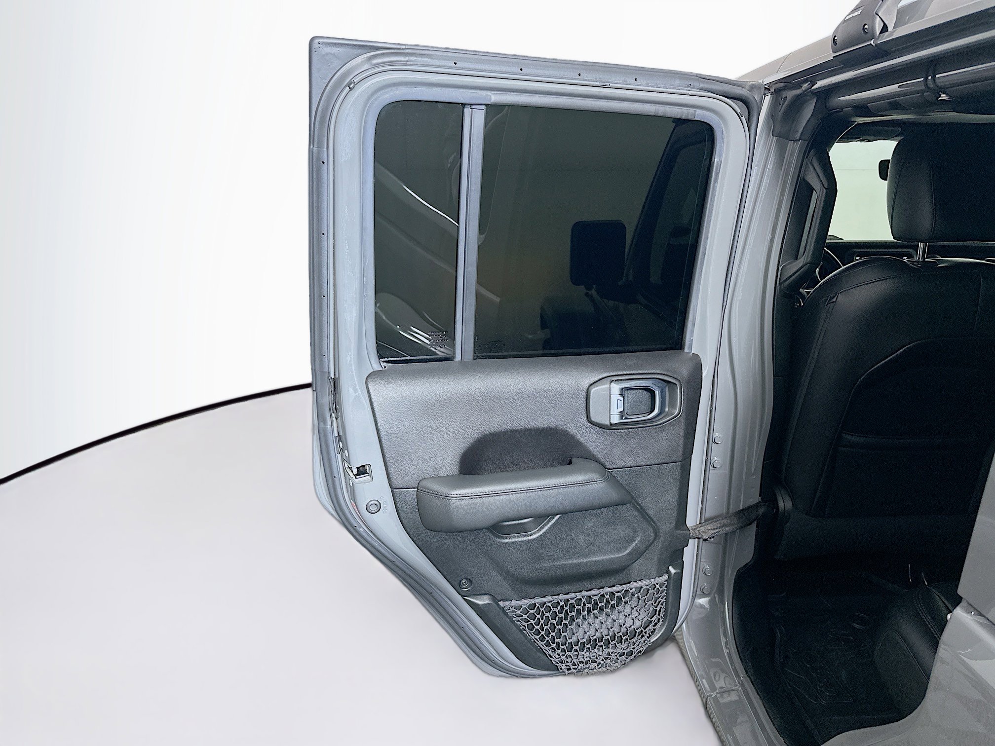 Used 2019 Jeep Wrangler Unlimited Sahara image 26