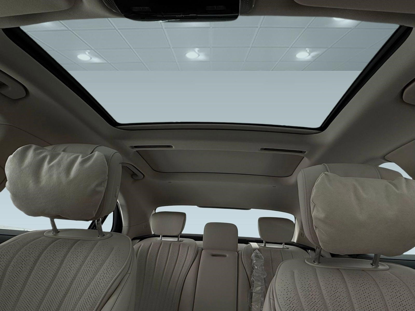 New 2026 Mercedes-Benz S 500 4MATIC image 13