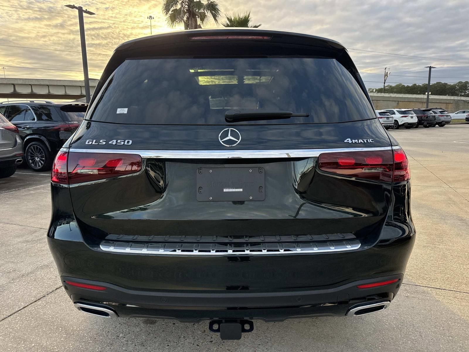 Used 2025 Mercedes-Benz GLS 450 4MATIC image 6