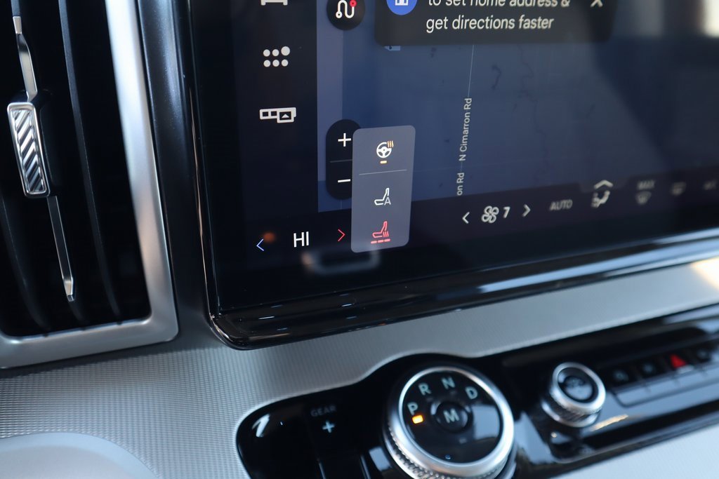 New 2025 Ford Expedition Active image 8