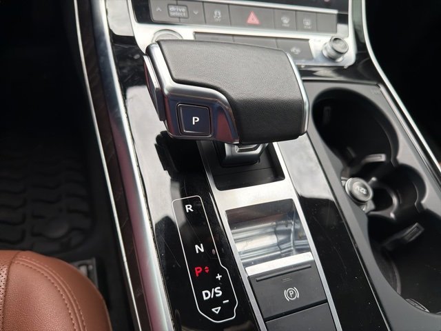 Used 2022 Audi Q8 Premium Plus image 19