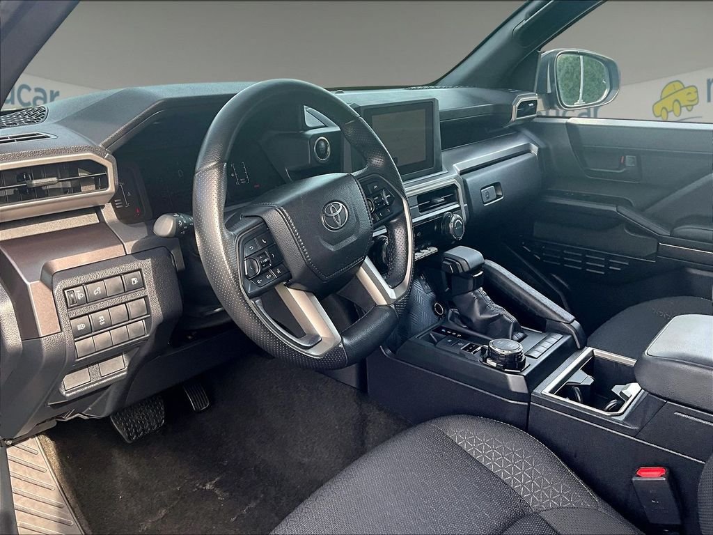Used 2025 Toyota 4Runner SR5 AWD/4WD image 8