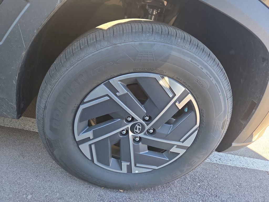 Used 2025 Hyundai Tucson Blue video 2